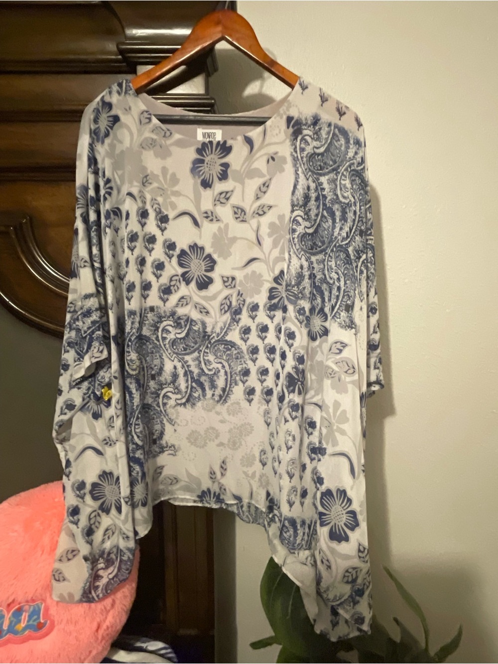Monroe & Main White and Navy Floral Paisley Wrap Sweater Cardigan